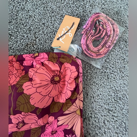 Kona Sol Pink and Purple Floral Women’s One Piece Bathing Suit, Swim, Size S - Picture 2 of 9